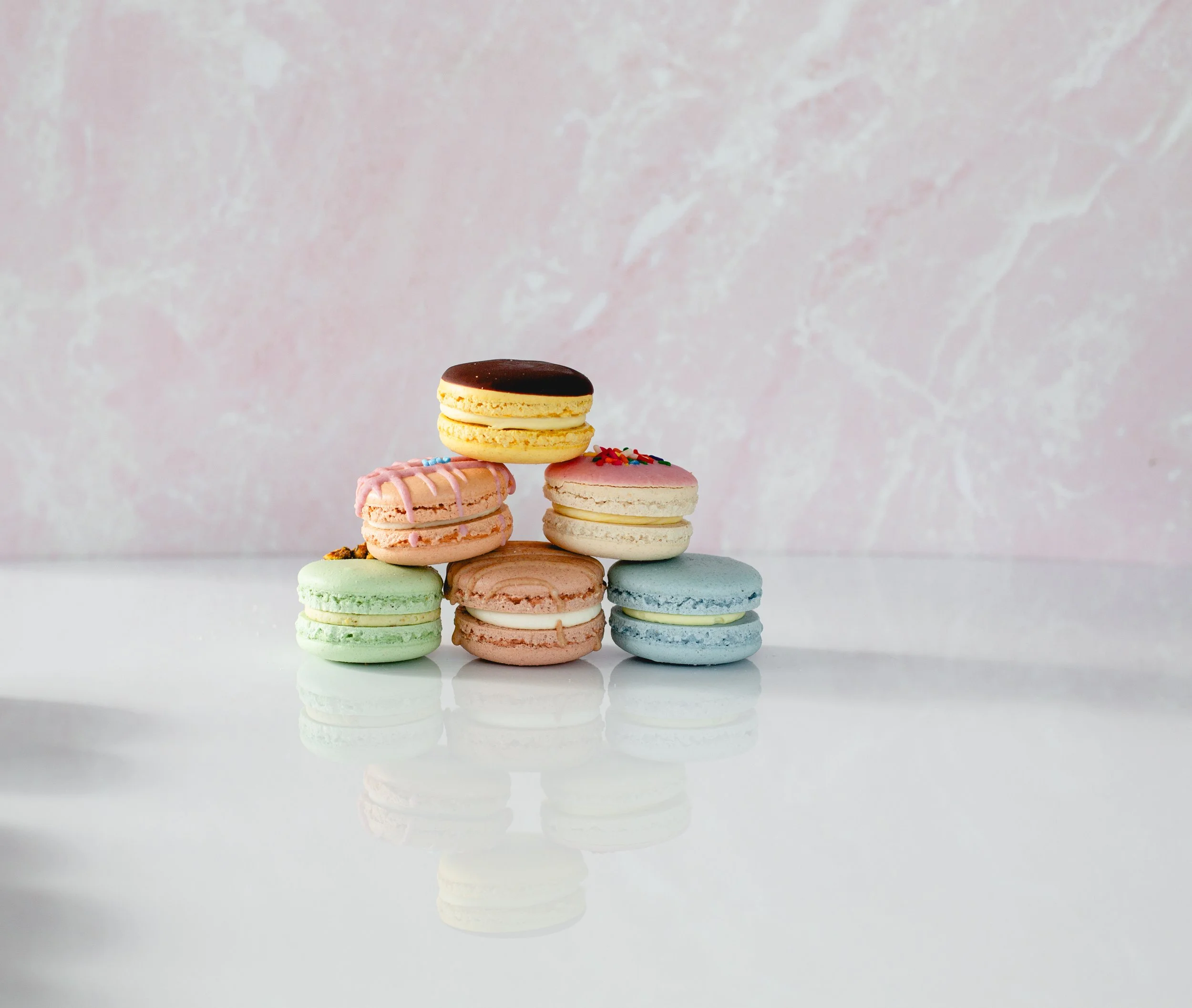 Assorted Spring Macarons (4 pack) 🌼 - Image 2